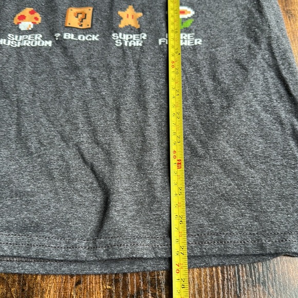 Super Mario Brothers Licensed T-Shirt Size Small - Picture 5 of 5